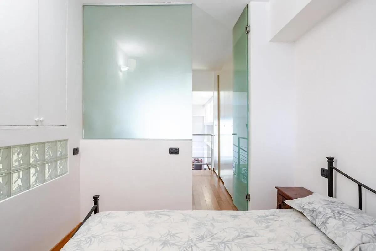 Cozy Loft In The Heart Of Isola District Apartment Milan 0*,  Italy